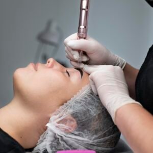 desmaquillante de ojos a base de agua micelar